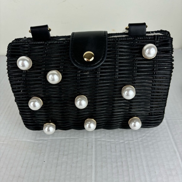 BTB Los Angeles Willow Imitation Pearl Bag - Picture 4 of 16